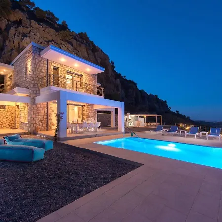 In Rhodes With Infinity Pool Willa