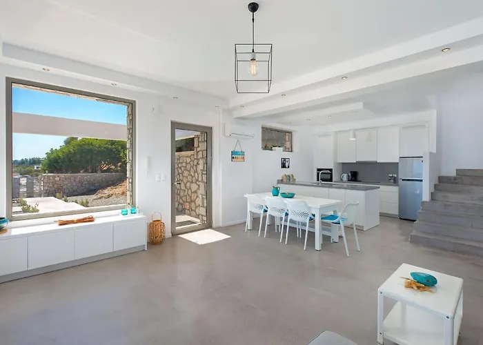 In Rhodes With Infinity Pool Kalithiész