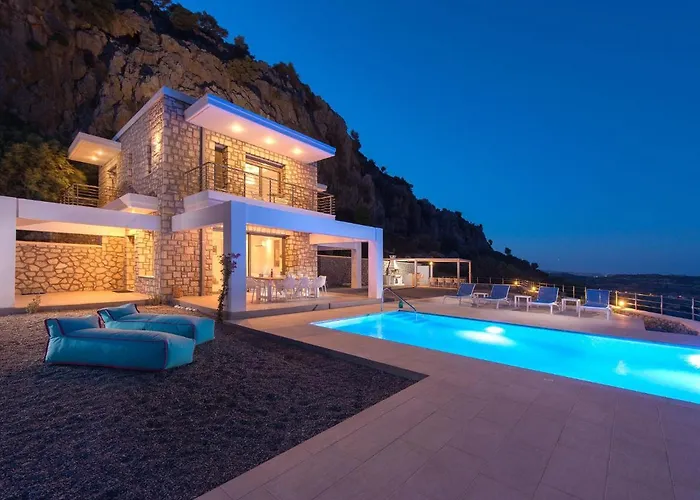 In Rhodes With Infinity Pool Villa